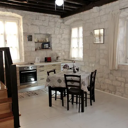 Tragurium Apartman Trogir