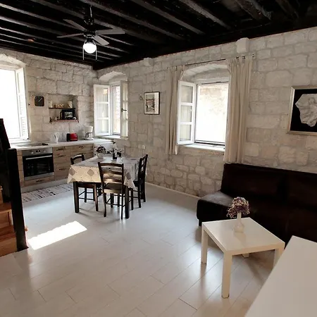 Apartment Tragurium Trogir