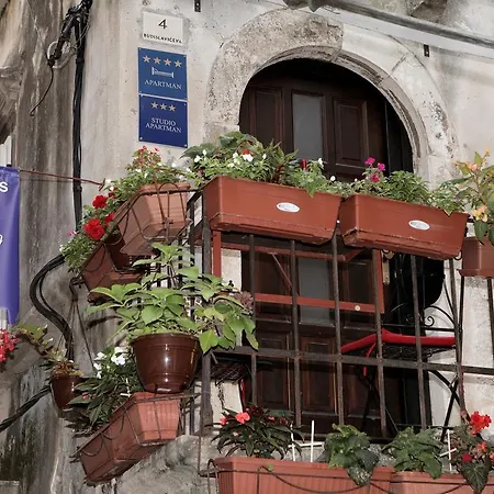 アパート Tragurium